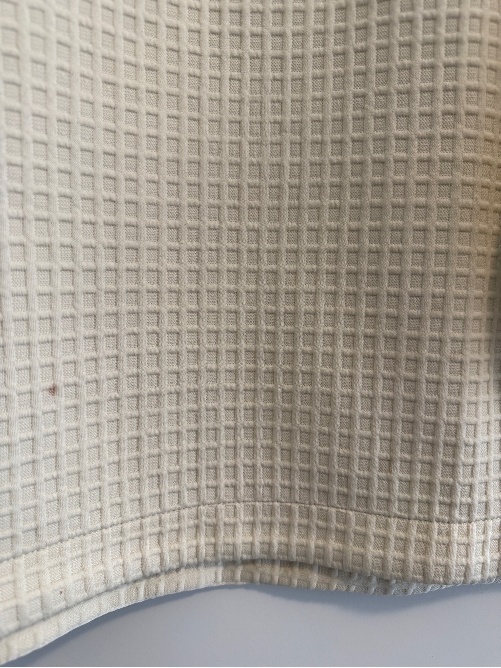 Max Studio Cream Top Waffle Pattern - Picture 2 of 6